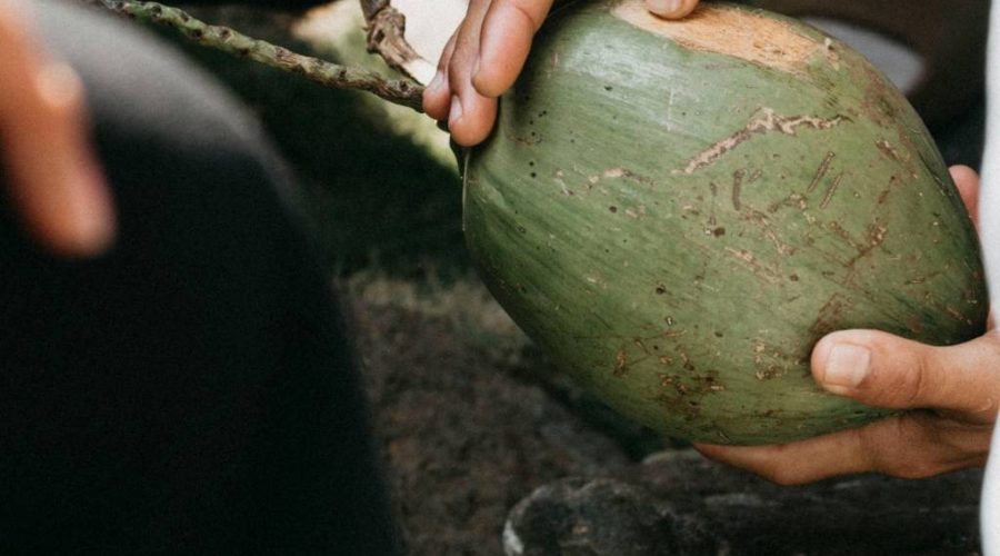 L'histoire fascinante du monoï, trésor ancestral de Polynésie