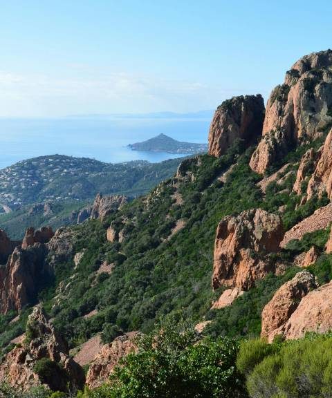 Profiter de la nature en séjournant dans un hôtel de l’Esterel