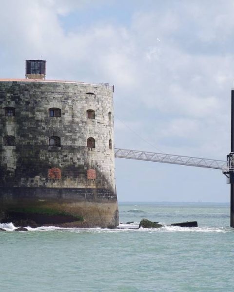 Investir à la rochelle : comment une conciergerie peut booster la rentabilité de votre bien