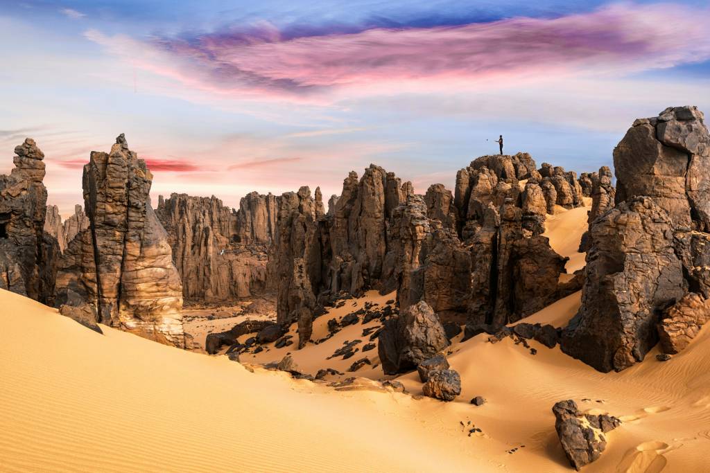 Trek dans le Sahara algérien : conseils pratiques pour une aventure réussie