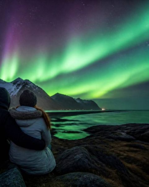 Voyage de noces en Islande : itinéraire romantique entre lagons, cascades et aurores boréales