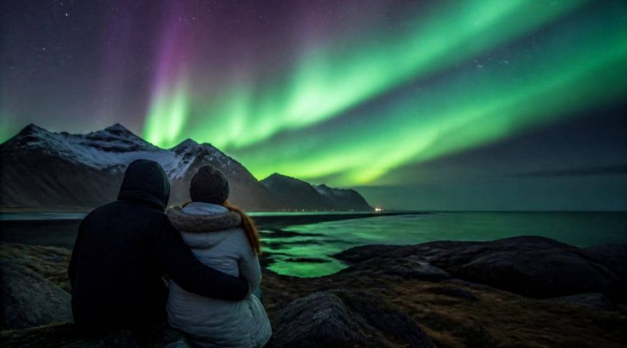 Voyage de noces en Islande : itinéraire romantique entre lagons, cascades et aurores boréales