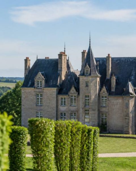 Château chapelle Villars : une escapade romantique au cœur de la Bourgogne